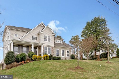 938 Dead Run Dr, MCLEAN, VA, 22101-2119 | Card Image