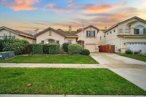 1694 Presidio Way, Plumas Lake, CA, 95961-9071 | Card Image