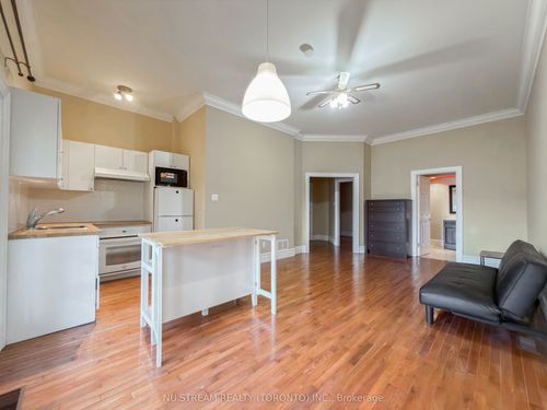 72 Snively St, Richmond Hill, ON, L4E3E6 | Card Image