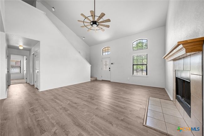 Living area view 3 | Image 9