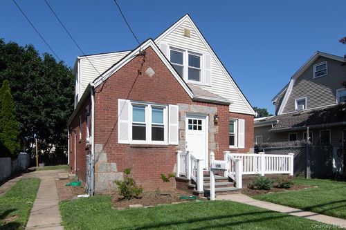 159 Harrison Ave, Franklin Square, NY, 11010-3804 | Card Image