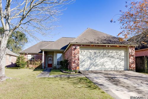 18377 Three Bars Dr, Baton Rouge, LA, 70817-0708 | Card Image