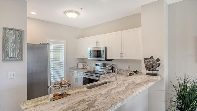 UNIT-305 - 19325 Water Oak Dr, Condo with 2 bedrooms, 1 bathrooms and null parking in PORT CHARLOTTE FL | Image 10