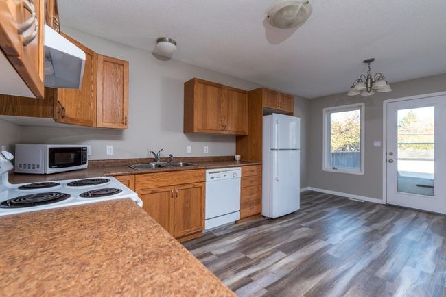 5315 50 Avenue, House other with 4 bedrooms, 2 bathrooms and 3 parking in Lloydminster SK | Image 8