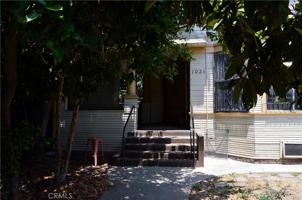 Residential Lease in Los Angeles 3