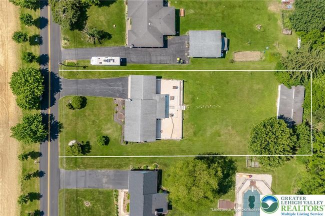 3324 Golf Course Rd, House other with 3 bedrooms, 2 bathrooms and null parking in Allentown PA | Image 58