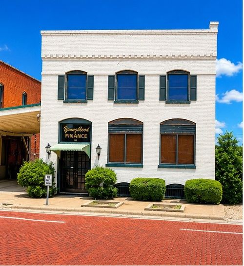 111 N Commerce St, Corsicana, TX, 75110-5329 | Card Image