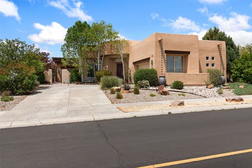 11 E Chili Line Rd, Santa Fe, NM, 87508-1395 | Card Image