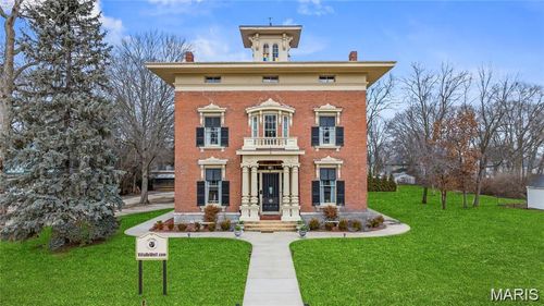 876 W State St, Jacksonville, IL, 62650-1910 | Card Image