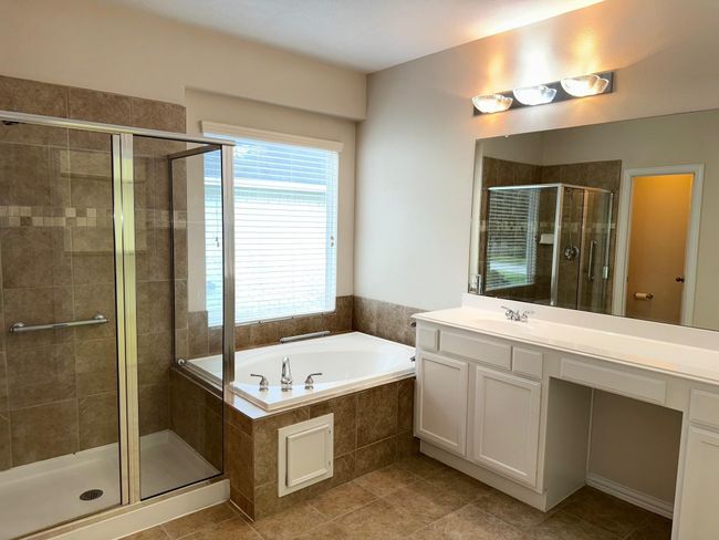 1618 Beau Rivage, House other with 4 bedrooms, 4 bathrooms and 2 parking in Conroe TX | Image 17