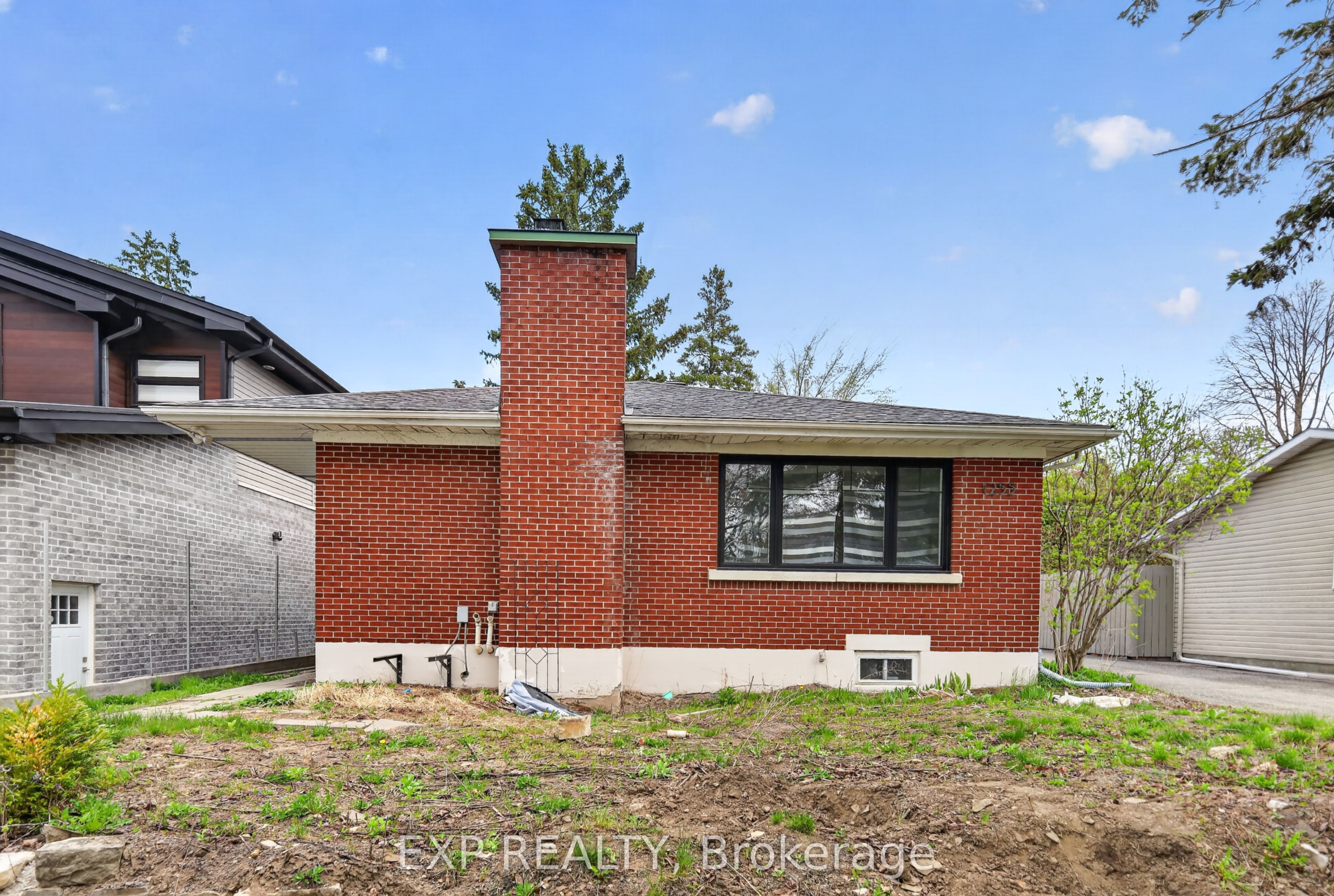 Residential in Alta Vista and Area 5