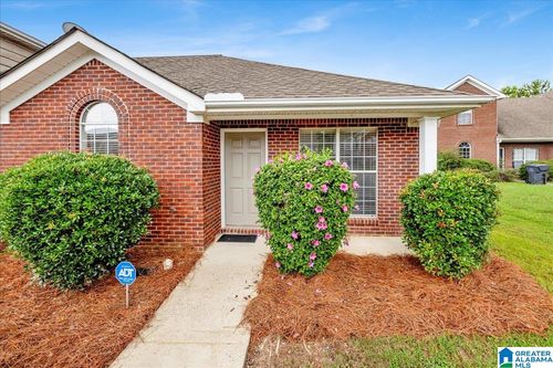 513 Waterford Lake Cir, CALERA, AL, 35040-7642 | Card Image