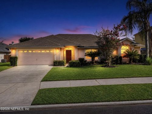 3608 Meadowgreen Ln, Middleburg, FL, 32068-8400 | Card Image