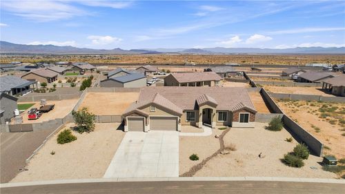 4277 Fire Thorn Ave, Kingman, AZ, 86401-7838 | Card Image