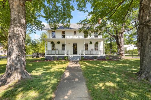 623 S Pine St, Harrison, AR, 72601-5827 | Card Image