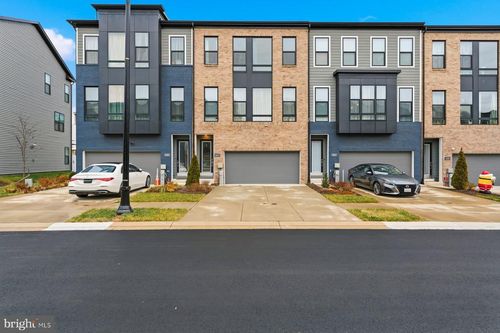 614 Glen Lake Dr, BOWIE, MD, 20716-3557 | Card Image