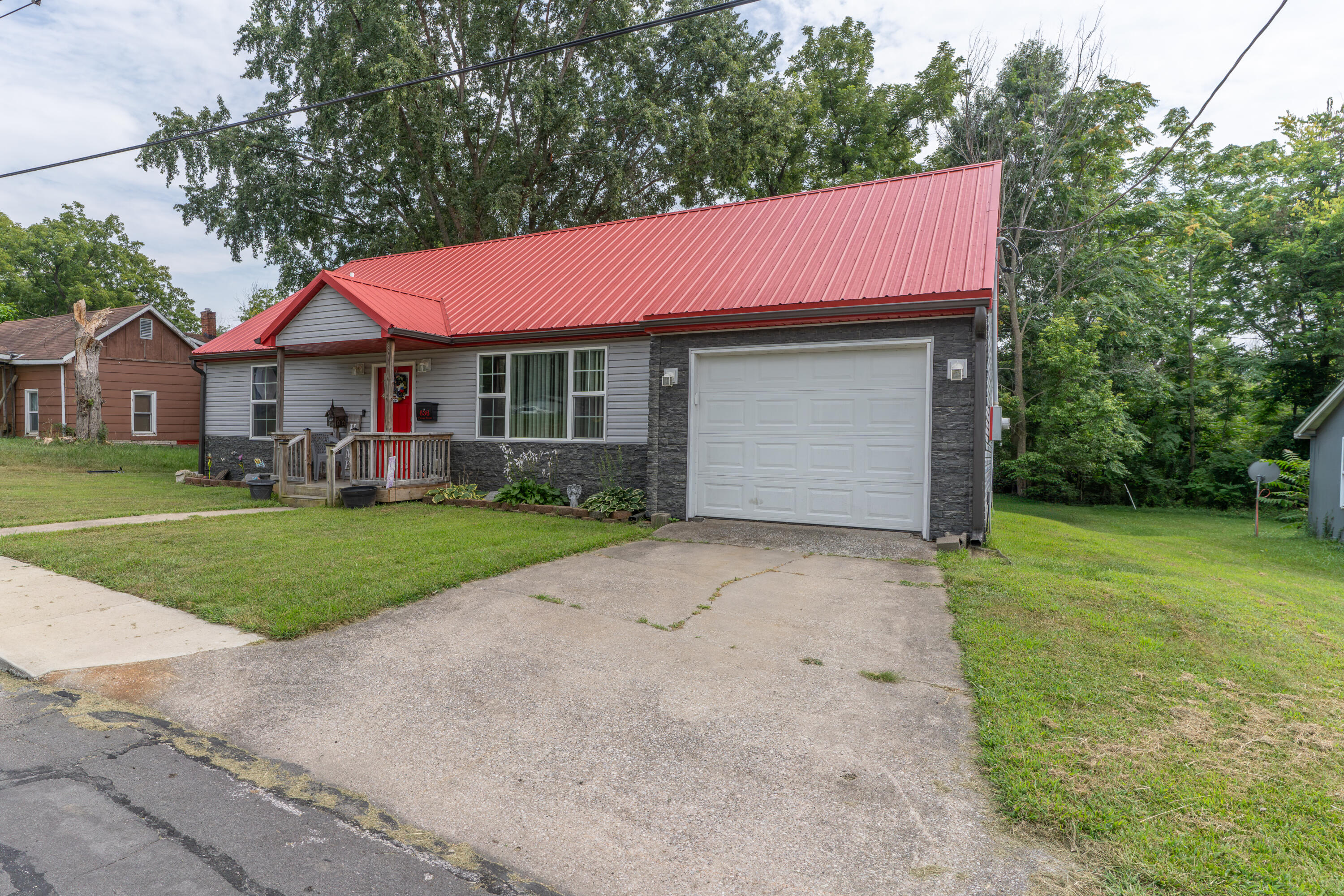 Residential in MOBERLY 2