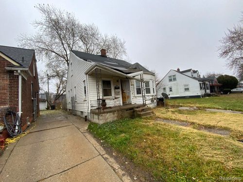 19758 Waltham St, Detroit, MI, 48205-1621 | Card Image