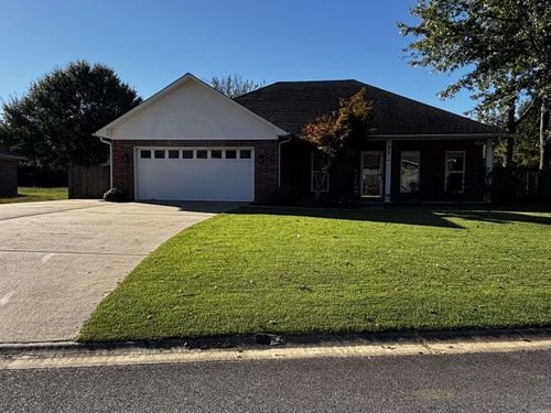51 Donna Kay Dr, Greenbrier, AR, 72058-9579 | Card Image