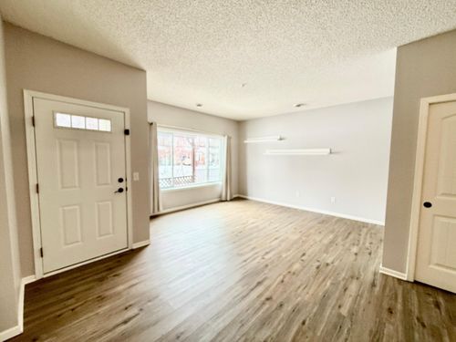 194 Shetland Ln, Lino Lakes, MN, 55014-5516 | Card Image