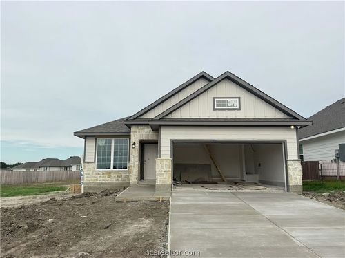 10617 Burgundy Berry Way, Bryan, TX, 77845-2243 | Card Image