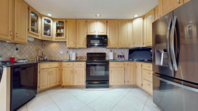349 - 349 Green Rock, Condo with 2 bedrooms, 3 bathrooms and null parking in Shelton CT | Image 8