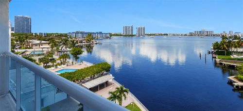 607-2841 Ne 163rd St, North Miami Beach, FL, 33160-4406 | Card Image