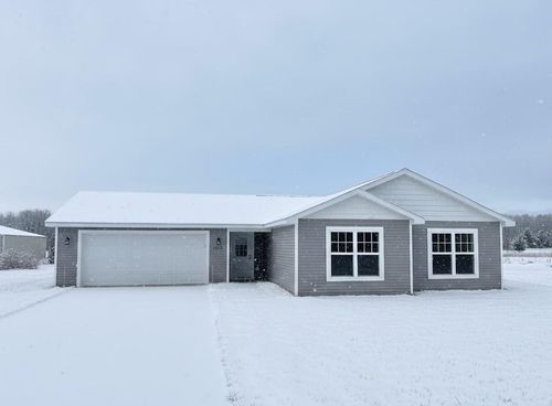 9068 Kingsfield Dr, Kingsley, MI, 49649-8709 | Card Image