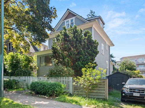 1524 William St, Vancouver, BC, V5L2R2 | Card Image