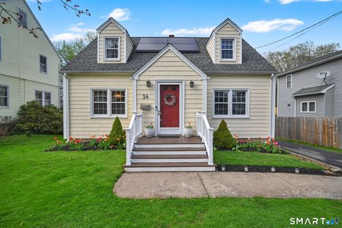 24 Atwood St, Newington, CT, 06111-2401 | Card Image