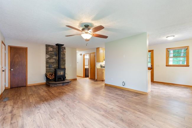 321 Brownview Rd, House other with 3 bedrooms, 2 bathrooms and 1 parking in Clarkesville GA | Image 9