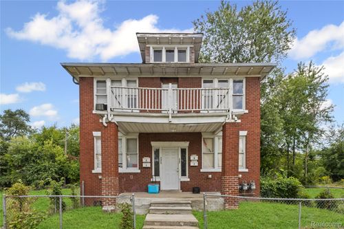2675 W Buena Vista St, Detroit, MI, 48238-3867 | Card Image
