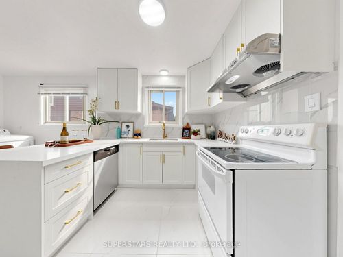 6411 Chaumont Cres, Mississauga, ON, L5N2M7 | Card Image
