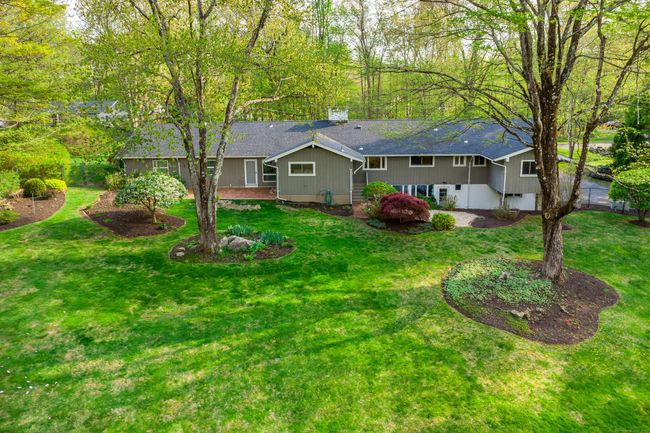 7 Maplecrest Dr, House other with 4 bedrooms, 5 bathrooms and 6 parking in Danbury CT | Image 34
