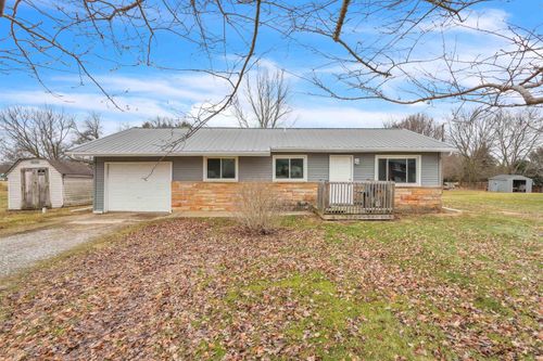 1909 Bodenhafer Dr, Kendallville, IN, 46755-3203 | Card Image