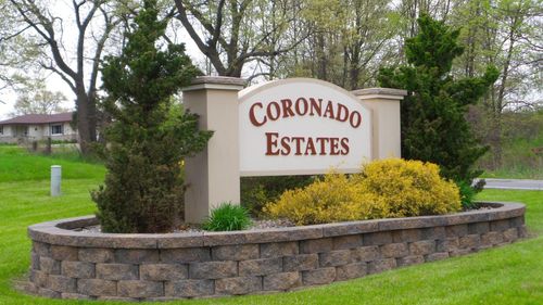 35-35 Coronado Dr, Jackson, MI, 49201-9842 | Card Image