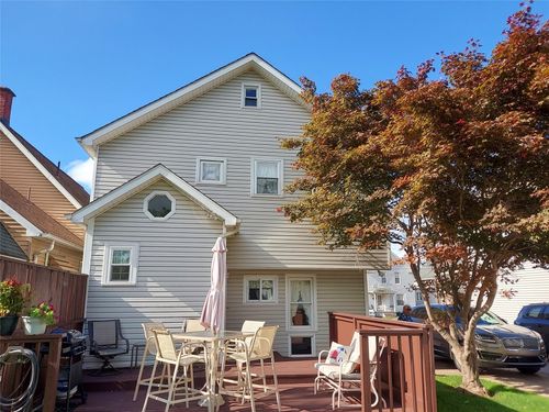 1131 E 25th St, Erie, PA, 16503-2310 | Card Image