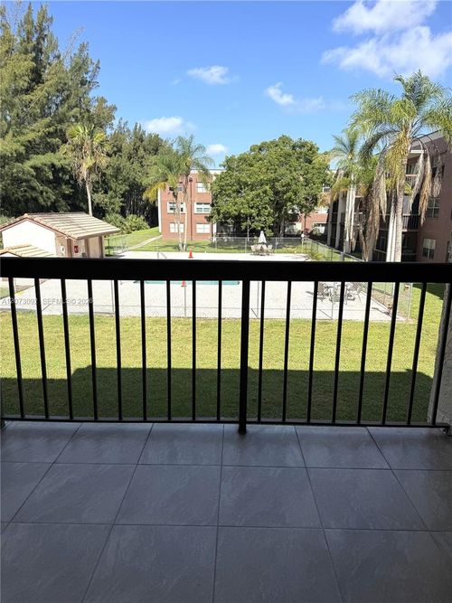 209d-7020 Nova Dr, Davie, FL, 33317-7154 | Card Image