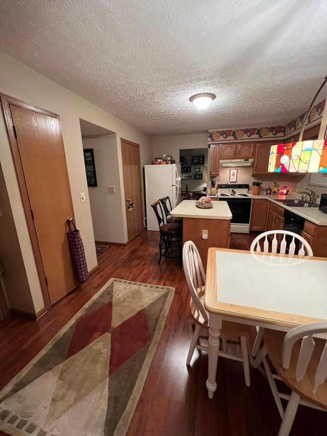 946 Lateglow Ct, House other with 3 bedrooms, 3 bathrooms and null parking in Newark OH | Image 12