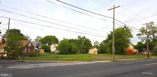 711 Eastern Ave, FAIRMOUNT HEIGHTS, MD, 20743-6545 | Card Image