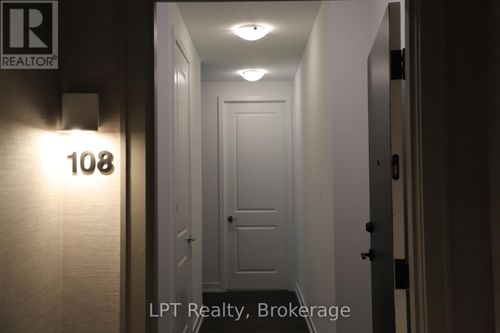 108-556 Marlee Ave, North York, ON, M6B0B1 | Card Image