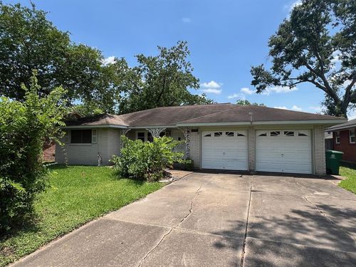 10106 Hinds St, Houston, TX, 77034-1944 | Card Image
