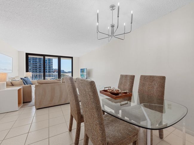 1109 - 380 Seaview Ct, Condo with 2 bedrooms, 2 bathrooms and null parking in MARCO ISLAND FL | Image 6