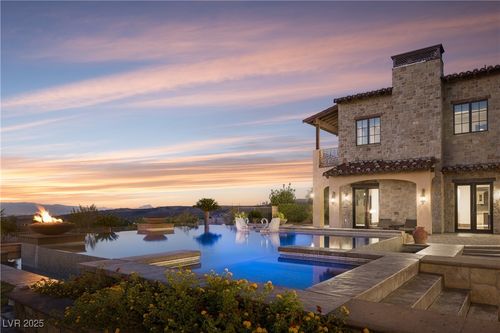 2 Awbrey Ct, Henderson, NV, 89052-6707 | Card Image