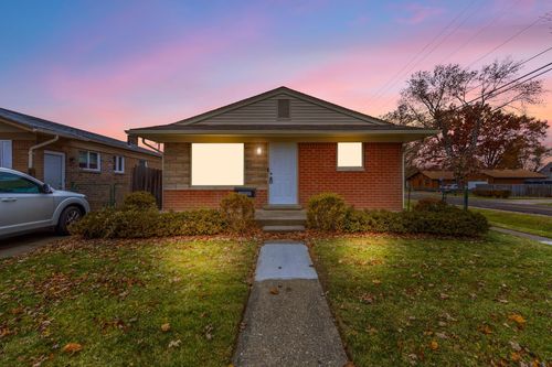 19631 Williamson St, Clinton Twp, MI, 48035-4840 | Card Image