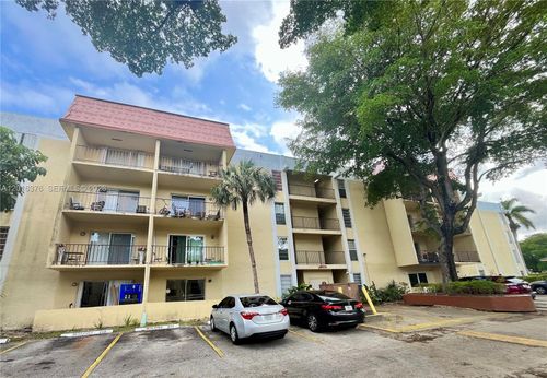 b101-11925 Ne 2nd Ave, North Miami, FL, 33161 | Card Image