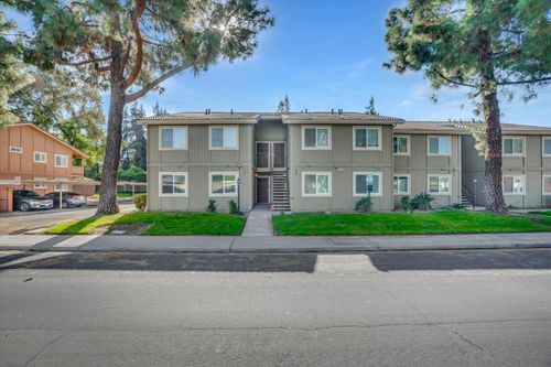 apt-a-455 Cherry Ln, Manteca, CA, 95337-7311 | Card Image