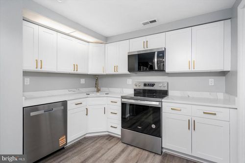 apt-616-6317 Park Heights Ave, BALTIMORE, MD, 21215-3446 | Card Image