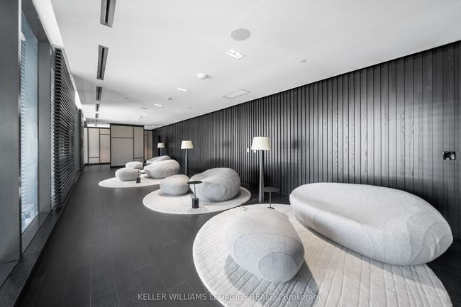 1211 - 501 Yonge St, Condo with 2 bedrooms, 1 bathrooms and null parking in Toronto ON | Image 27