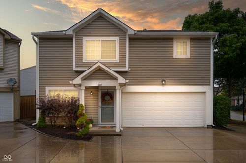 660 Mountain Pine Dr, Greenwood, IN, 46143-7671 | Card Image